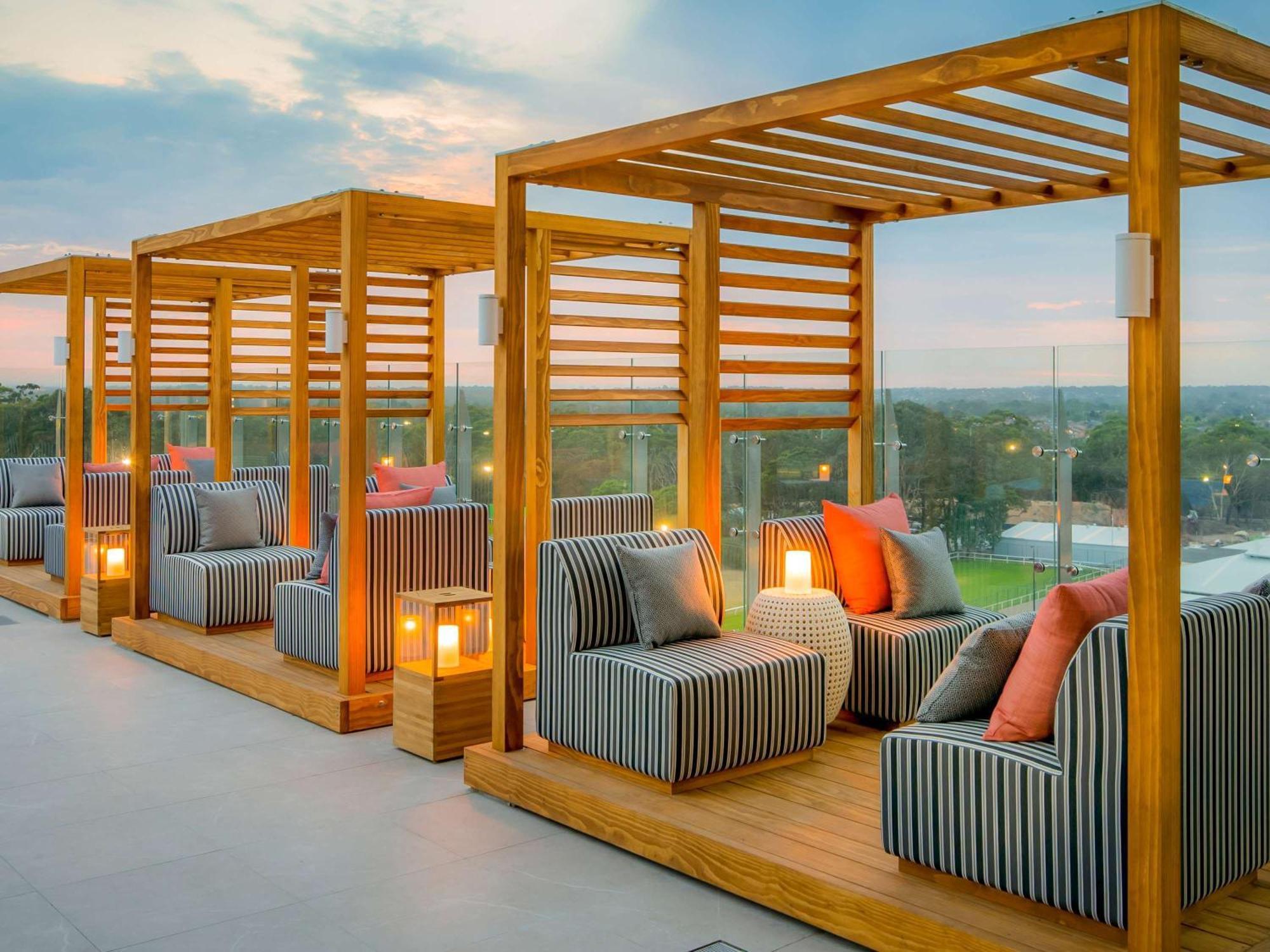 The William Inglis Mgallery Warwick Farm Bagian luar foto The Sky Bar